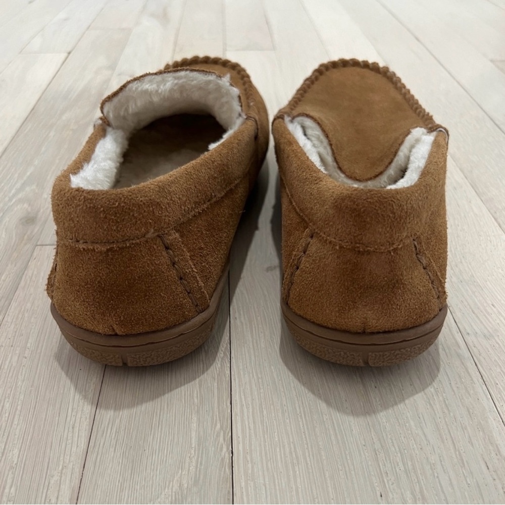 Lands' End Men's Fuzzy Lined Suede
Moccasin Slippers English Tan Swede 9 - Picture 8 of 9